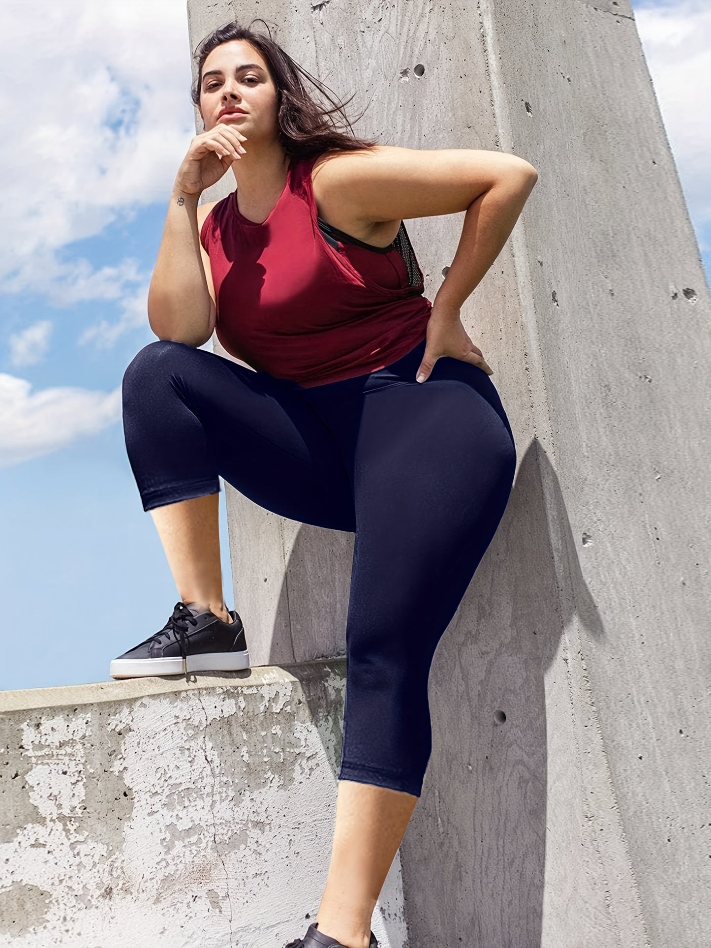 Women's Plus Size Capri Leggings – High-Waist Tummy Control