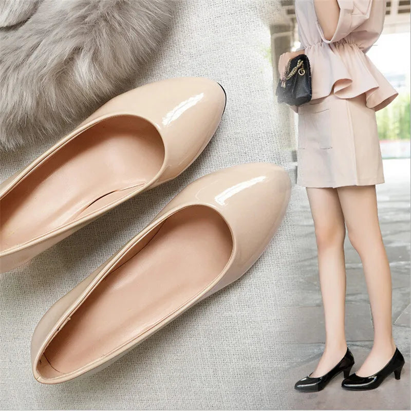 Women's Nude Medium-Heel Pumps – Elegant Closed-Toe Heels for Office & Party