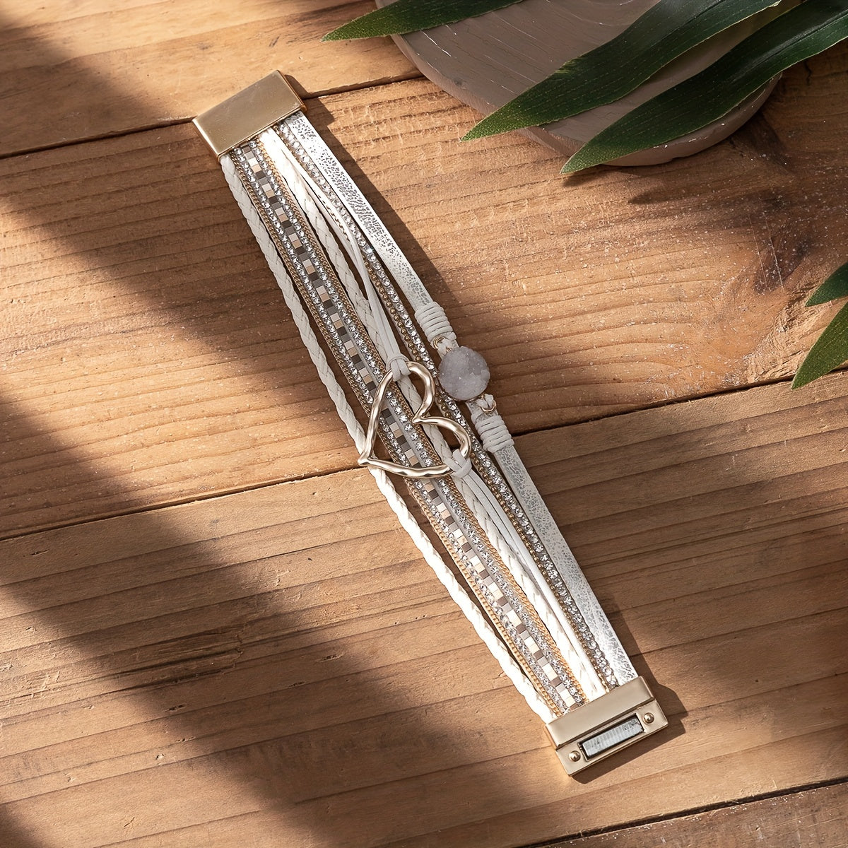 [Boho Chic Heart Bracelet] Boho Chic Multi-Layer PU Leather Magnetic Clasp Bracelet - Black Braided Design & Crystal Accents, Golden-Tone Metal Heart Pendant, Elegant Love Heart