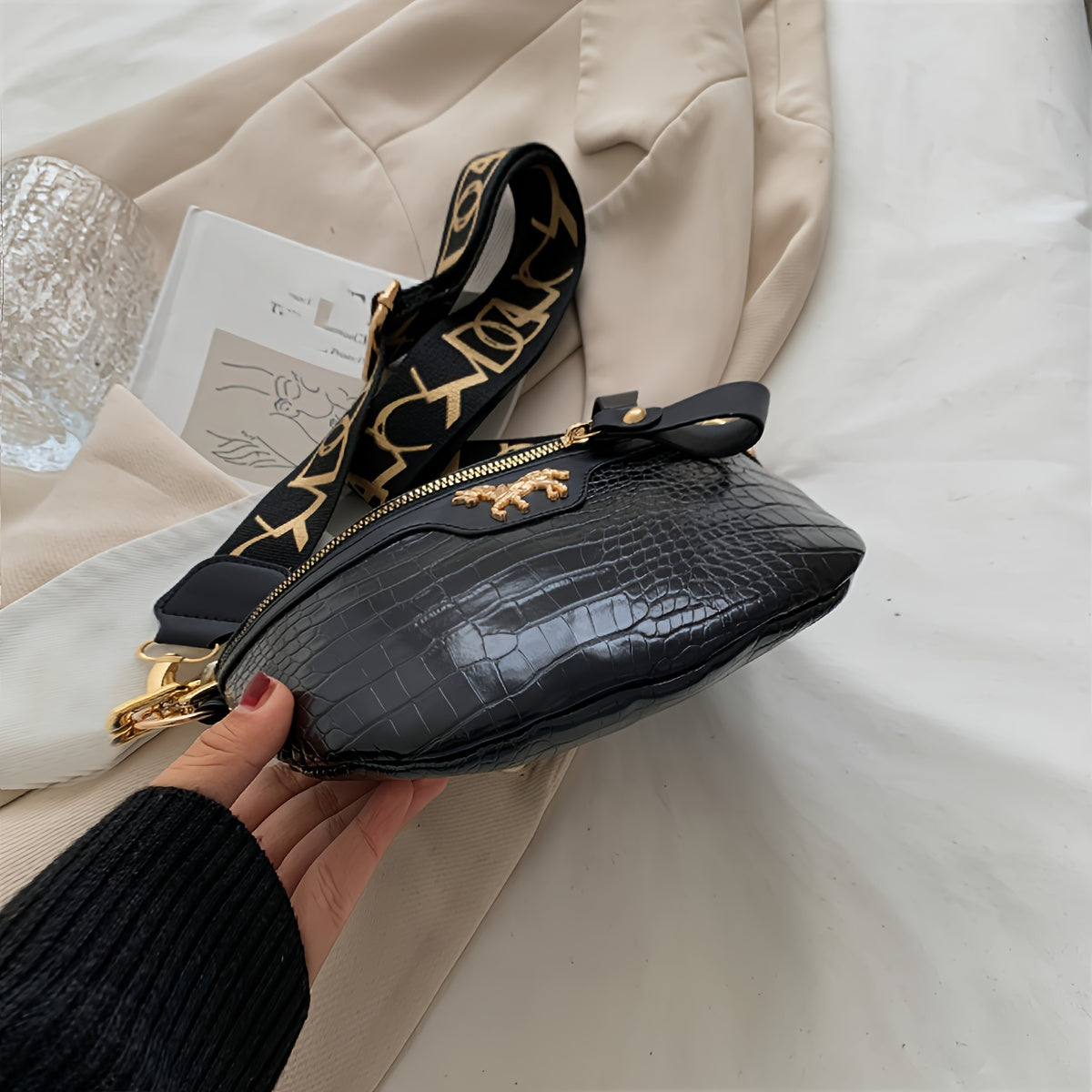 Crocodile Embossed Waist Bag Chain Decor Zipper Fanny Pack, Cool Faux Synthetic Leather Chest Bag for Women